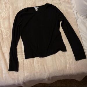 Black Long-Sleeve Crewneck Top - Women
